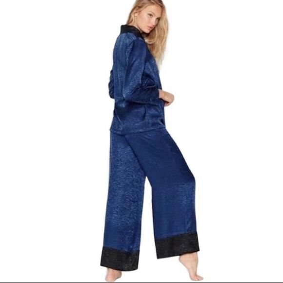 Victoria's Secret Other - VS zebra satin pj set blue black